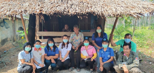 กิจกรรมอาสาสมัครบริบาลท้องถิ่นเพื่อดูแลผู้สูงอายุที่มีภาวะพึ่งพิง