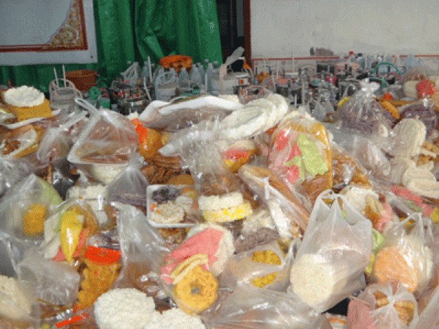 โครงการสืบสานและอนุรักษ์ประเพณีสารทเดือนสิบ ประจำปีพ.ศ.2555