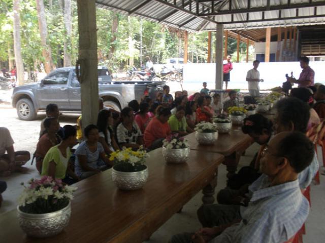 โครงการรดน้ำดำหัวผู้สูงอายุในวันสงกรานต์  ประจำปีงบประมาณ  พ.ศ.  2557